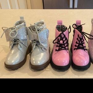 Toddler Girl Silver Sparkle and Pink Patent Boots 9T measurements in pics